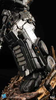 XM Studios Nemesis Prime